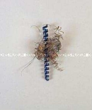 Christbaumschmuck: Eisenschrott (blaues Ornament mit Draht)