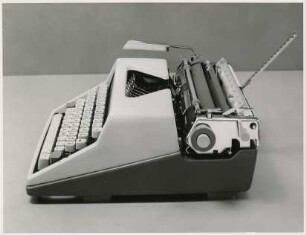 Kleinschreibmaschine "Olympia SM7" der Olympia-Werke