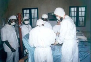 Mobai. OP-Raum der Eastern Clinic