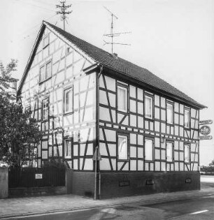 Gasthaus "Darmstädter Hof" (Fachwerkwohnhaus); Dreieich, Mainzer Straße 4