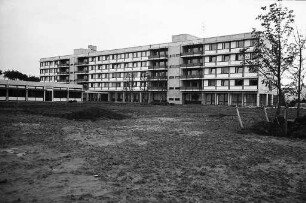 Einweihung des neuen Mutterhauses Bethlehem der Evangelischen Diakonischen Gemeinschaft mit Kindergärtnerinnenseminar, Internat und Kindergarten in der Nordweststadt.