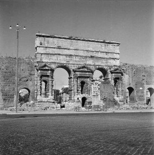 Porta Praenestina & Porta Maggiore