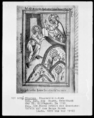 Sogenanntes Gebetbuch der heiligen Hildegard — Moses erhält die Gesetzestafeln auf dem Berge Horeb, Folio 10verso