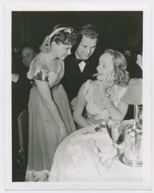 Judy Garland und Marlene Dietrich ( Los Angeles, 1939) (Archivtitel)