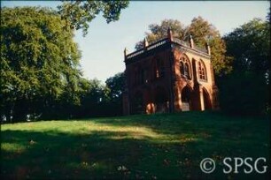 Potsdam, Park Babelsberg, Parkansicht mit Gerichtslaube.