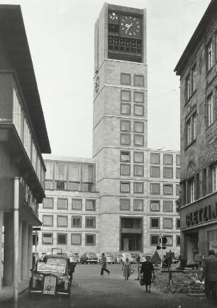 Stuttgart, Neues Rathaus, Ansicht aus der Münzstraße