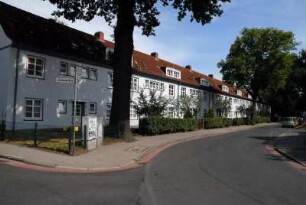 Bremen, Lindenhof, Axstedter Straße 1 & 3 & 5 & 7 & 9 & 11 & 13 & 15 & 17, Bokeler Weg 1 & 2 & 3 & 4 & 5 & 6 & 7 & 8 & 9 & 10 & 11 & 12 & 13 & 14 & 15 & 16 & 17 & 18 & 20, Wischhusenstraße 28 & 30 & 32 & 34 & 36 & 38 & 40 & 42 & 44, Bramstedter Straße & Am Kammerberg