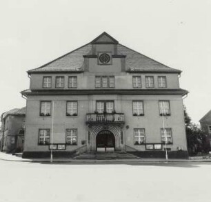 Rathaus, Weinböhla