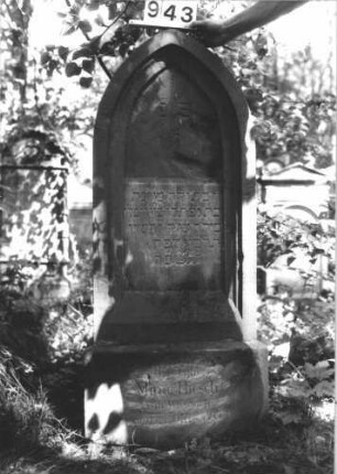 Grabstein 943