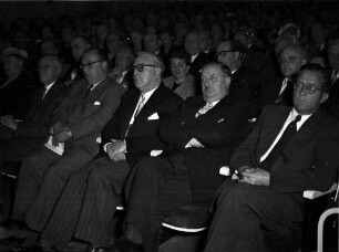 Lindau: Frau Murphy, William P. Murphy, ?, ?, A. Zwisler, G. Parade