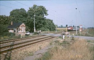 Priort Schrankenwärterposten Lok 112 102 Nahverkehrszug NAU-P
