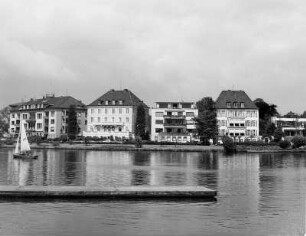 Hamburg-Uhlenhorst. Blick von der Außenalster auf die Schöne Aussicht.