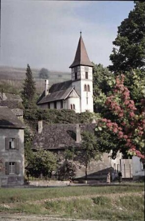 Kleinkems: Kirche am Hang