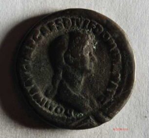 Römische Münze, Nominal Dupondius, Prägeherr Domitian für Domitia, Prägeort nicht bestimmbar, Fälschung