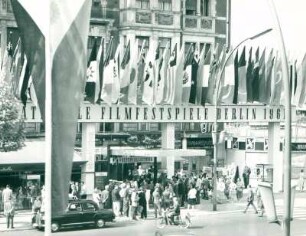 IFF 1961. Kurfürstendamm. Festspielleitung