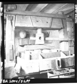 Hölzerne Weinpresse