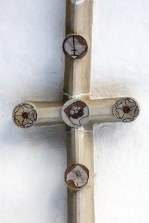Schlussteine im Chor — Stadtwappen Osterwiecks