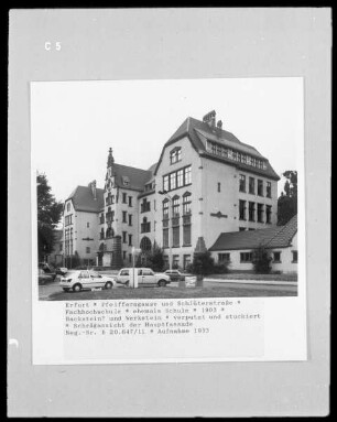Fachhochschule
