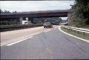Ausfahrt aus Kreisel Nordwest (Baden-Baden Richtung Basel) zu Nebenfahrbahn West (Karlsruhe Richtung Basel)