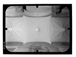 Kartlow (Kruckow-Kartlow). Herrenhaus 1855-1858; F. Hitzig). Decke im Vestibül (Lutherhalle)