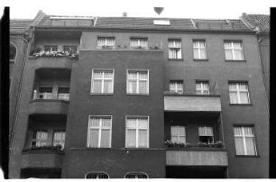 Kleinbildnegativ: Katzlerstraße, 1984