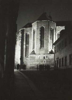 Annaberg-Buchholz, Stadtkirche Sankt Annen, Blick auf den Chor bei Nacht