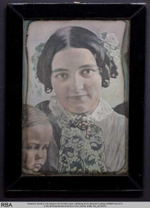Frau Helene mit Tochter Luise