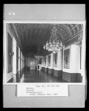 Weimar, Falkengalerie im Schloss