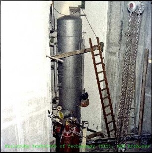Verfahrenstechnische Installation in der Medium Active Waste (MAW)-Verdampferanlage der Abteilung Radioaktive Abfälle (ABRA)