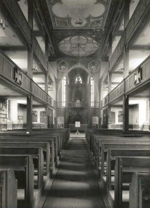 Zadel (Diera-Zehren-Zadel). Pfarrkirche (1842). Inneres nach Osten