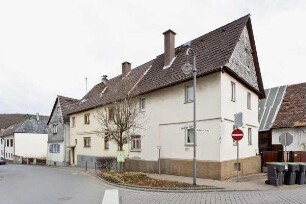 Hofanlage; Wehrheim, Nauheimer Straße 1, Nauheimer Straße 3
