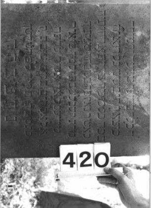 Grabstein 420 (Detailaufnahme)