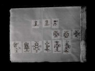 [Palenque, Palacio, Haus E, Westhalle, Außenwand. - I. Reihe, Malereien 5, 4, 3 (von Süden aus gezählt). [und] II. Reihe, Malereien 3, 2, 1 (von Süden aus gezählt). [und] III. Reihe, Malereien 7, 6, 5, 4, 3, 2 (von Süden aus gezählt). - (Nach Durchzeichnungen des Verfassers.)]