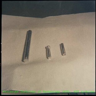 Bauteile für Brennelemente der Firma Alpha Chemie und Metallurgie (ALKEM)