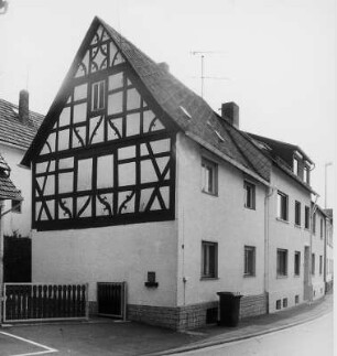Runkel, Limburger Straße 11