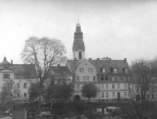 Adorf. Wohnhäuser der Marktsiedlung und Turm der Stadtkirche St. Michaelis. Ansicht von Südwesten