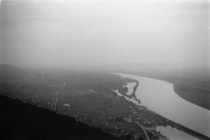 Die Donau : Blick vom Leopoldsberg auf die Donau