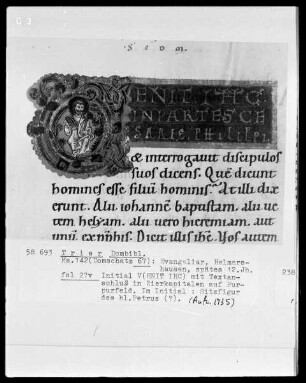 Evangeliar: Initiale V und ein Heiliger
