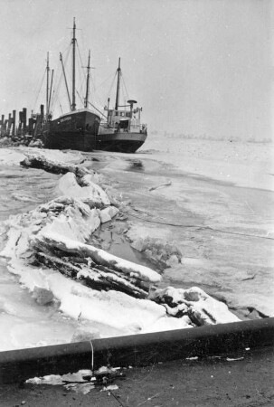 Eisbildung auf der Stör