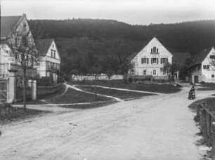 Dresden, Dorfplatz Oberpoyritz, Wohnhäuser, Straßenansicht