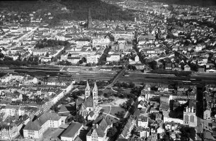 Freiburg: Herz-Jesu-Kirche, Stühlinger und Bahnhof