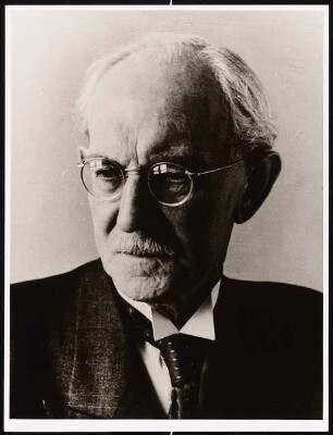 Portrait Erich Blunck: Portrait von Prof. Erich Blunck