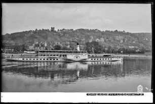 Dresden-Loschwitz mit Elbdampfer Leipzig und Schwebebahn