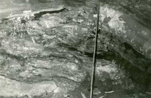 Dresden-Gittersee. Grubenfeld Gittersee. 2. Sohle. Querschlag 5, Strecke 401 Ost. Vermutlich durch Rutschung auseinandergerissenes 3. Flöz