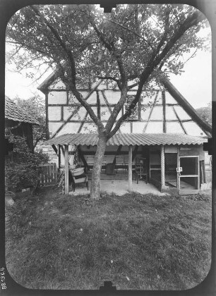 Suhl, An der Hasel 1. Gasthaus "Goldener Hirsch". Giebelfront (Teilansicht)