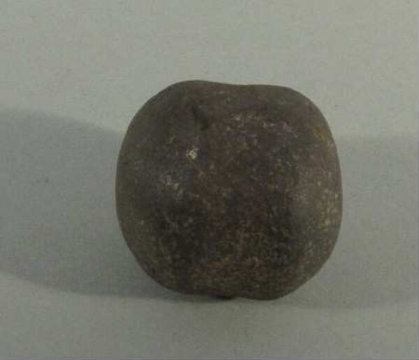 Stone bola