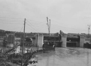 Wehr und Kraftwerk Besigheim/Neckar im Bau