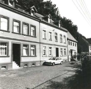 Colditz, Haingasse 30/28. Wohnhäuser (um 1900 (Nr. 30), 1821 (Nr. 28)). Straßenansicht