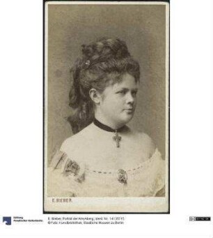 Porträt der Amy Aberg