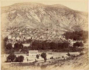 Aşağıköy und die Station von Bilecik [Chemin de fer d'Anatolie]